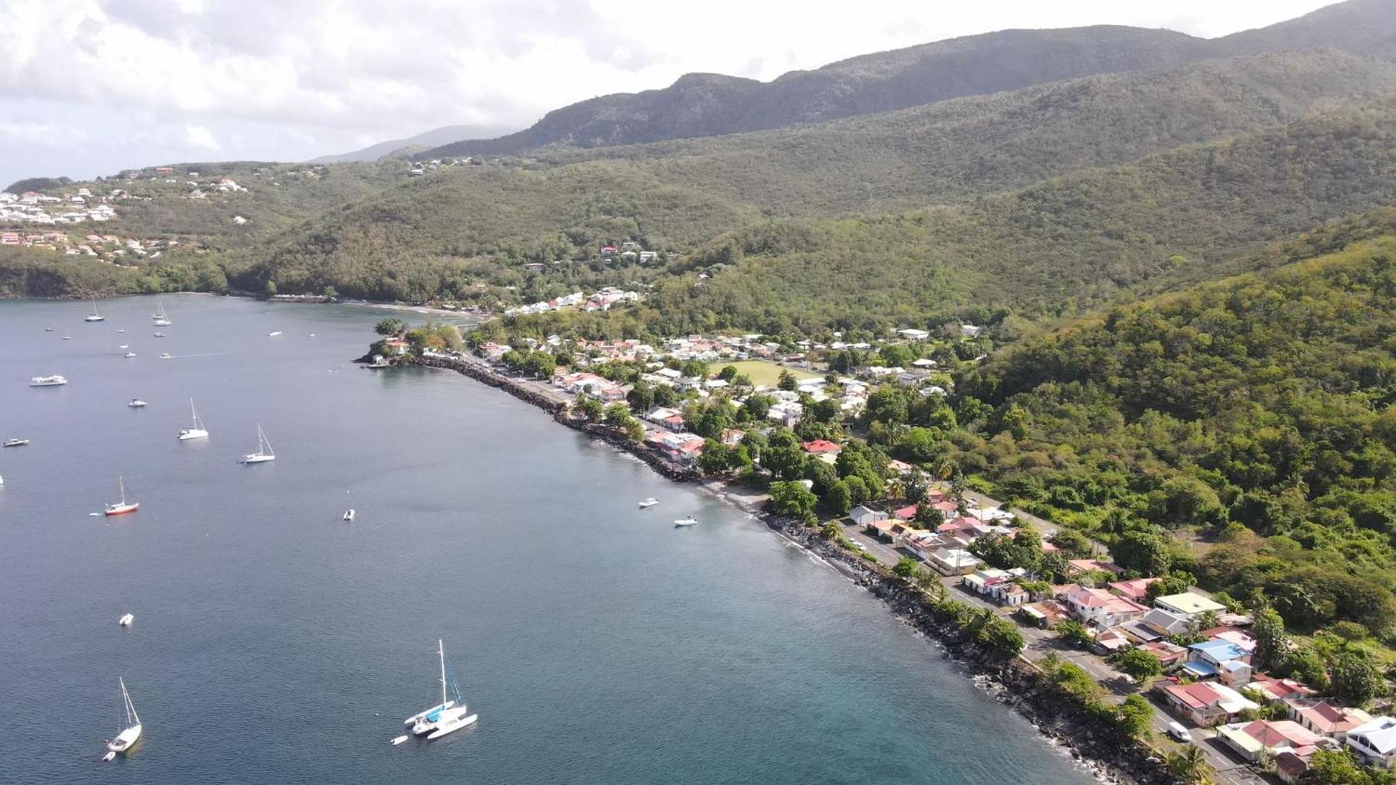 Logements Vue Mer Acces Piscine En Guadeloupe Bouillante Bagian luar foto