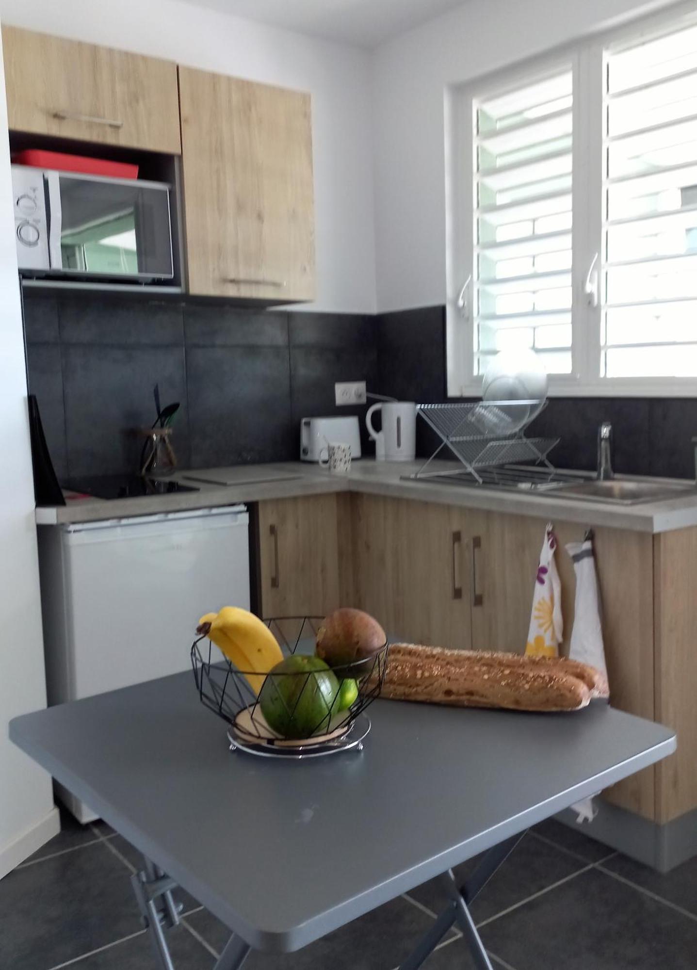 Logements Vue Mer Acces Piscine En Guadeloupe Bouillante Bagian luar foto